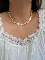 Load image into Gallery viewer, Mollie Necklace
