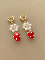 Load image into Gallery viewer, Fresa Earrings
