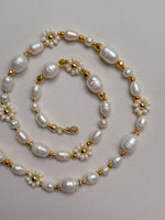 Load image into Gallery viewer, Noelle Necklace
